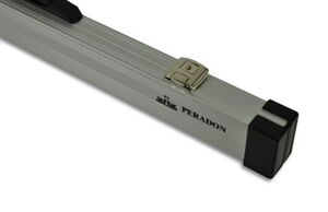 Aluminium Koffer Silber nah zu